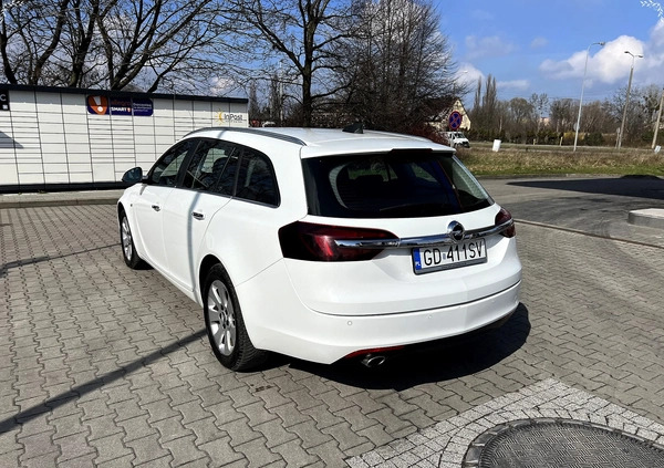 Opel Insignia cena 40000 przebieg: 206000, rok produkcji 2016 z Gdańsk małe 436